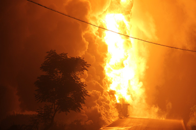 32噸黃磷失火現(xiàn)場(chǎng)