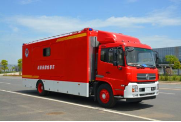 使用違章電器致宿舍著火，消防車(chē)速來(lái)救援